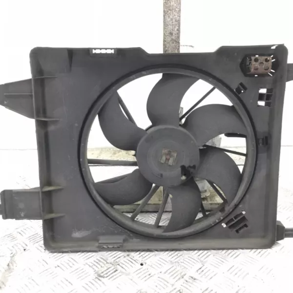Вентилятор радиатора бу для Renault Megane 2 1.6 i, 2004 г. из Европы б у в Минске без пробега по РБ и СНГ 8200151464B
