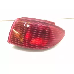 Фонарь задний правый бу для Mazda 2 1.4 i, 2006 г.