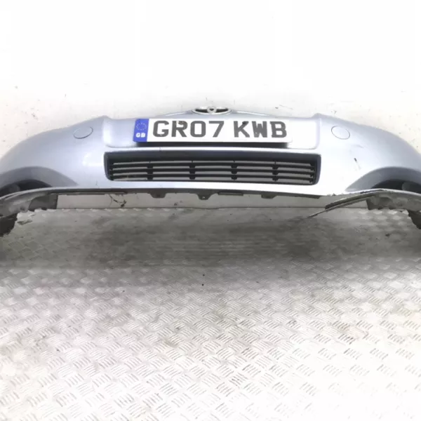Бампер передний бу для Toyota Auris 1.6 i, 2007 г. из Европы б у в Минске без пробега по РБ и СНГ 5215902680
