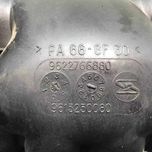 Коллектор впускной бу для Peugeot 306 1.6 i, 1997 г. из Европы б у в Минске без пробега по РБ и СНГ 9622766880, 9613250080