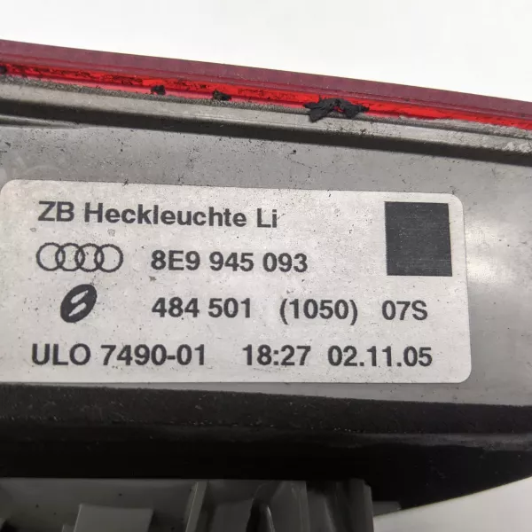 Фонарь крышки багажника левый бу для Audi A4 B7 2.0 TDi,  2005 г.