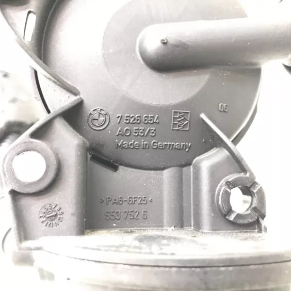 Клапан вентиляции картерных газов бу для BMW 3 E90/E91/E92/E93 2.0 i,  2007 г.