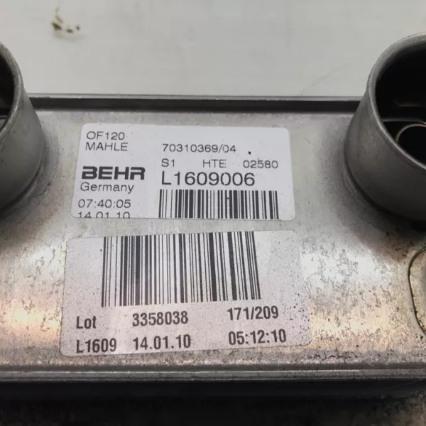 Радиатор масляный бу для BMW 1 E87/E81/E82/E88 2.0 TD,  2010 г.