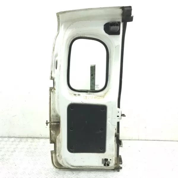 Дверь задняя распашная правая бу для Peugeot Bipper  1.3 HDi,  2012 г.