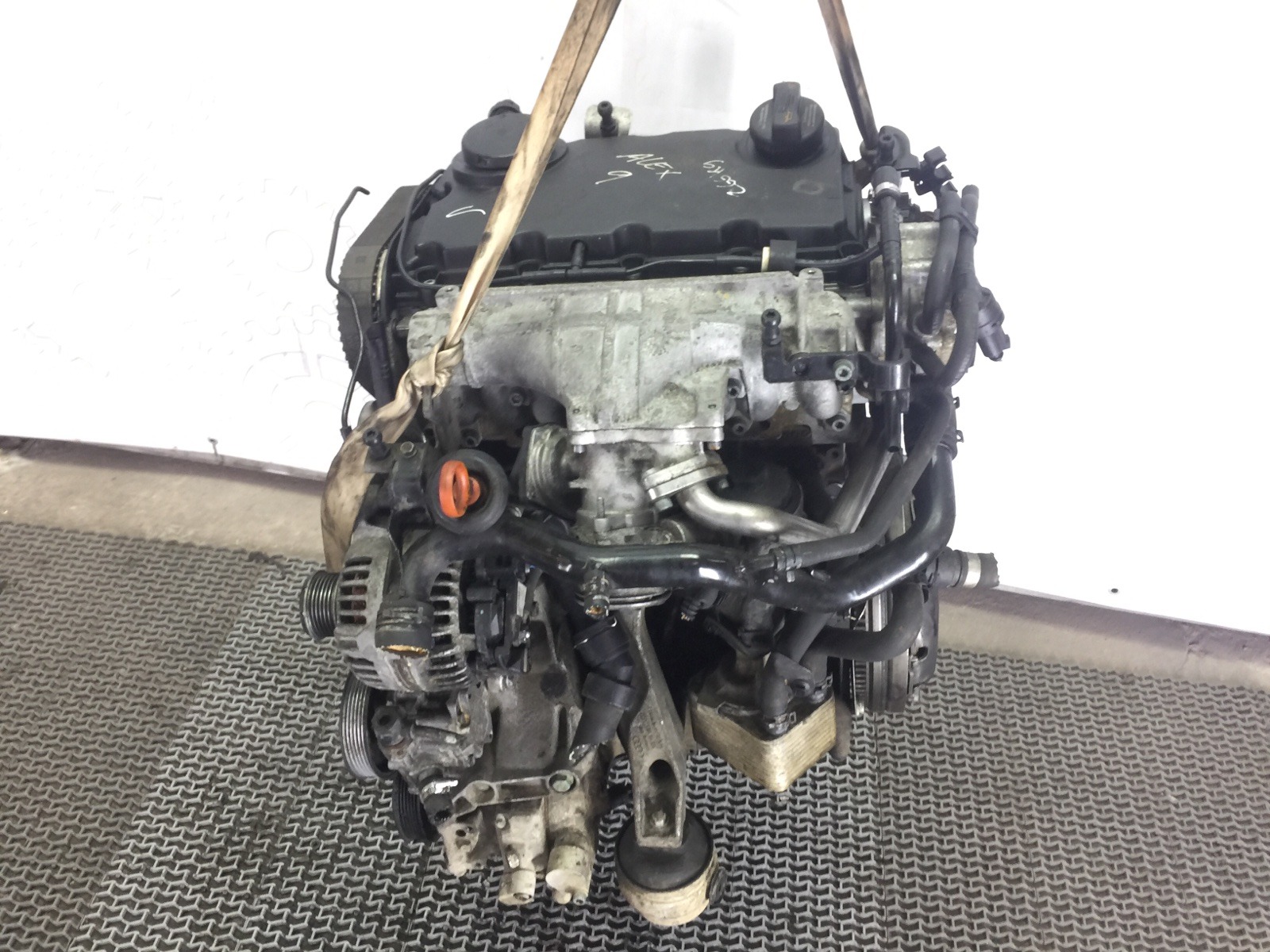 Двигатель (ДВС) бу для Audi A4 B7 2.0 TDi, 2006 г. контрактный из Европы бу