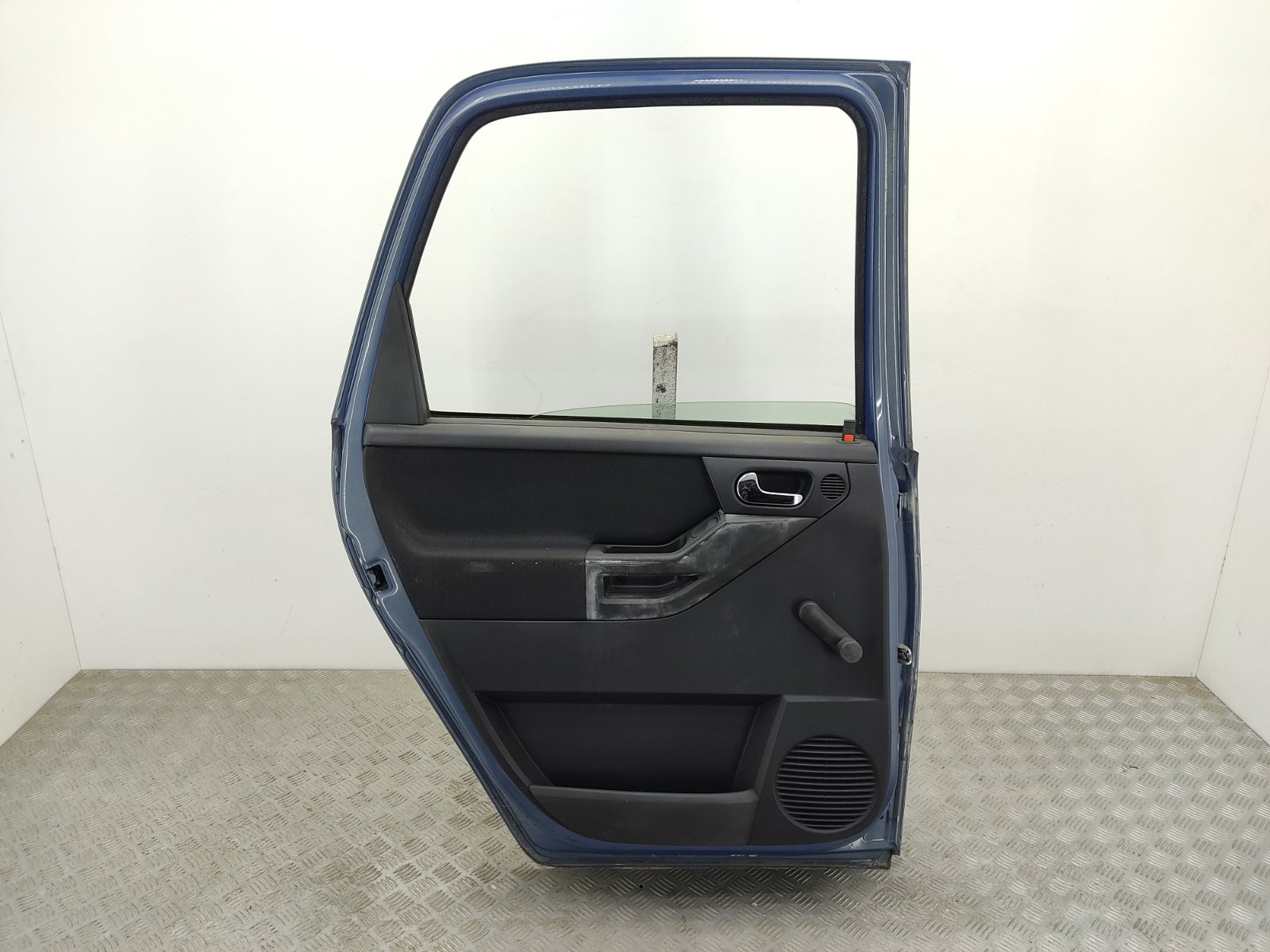 Дверь боковая - Opel Meriva A (2003-2010)