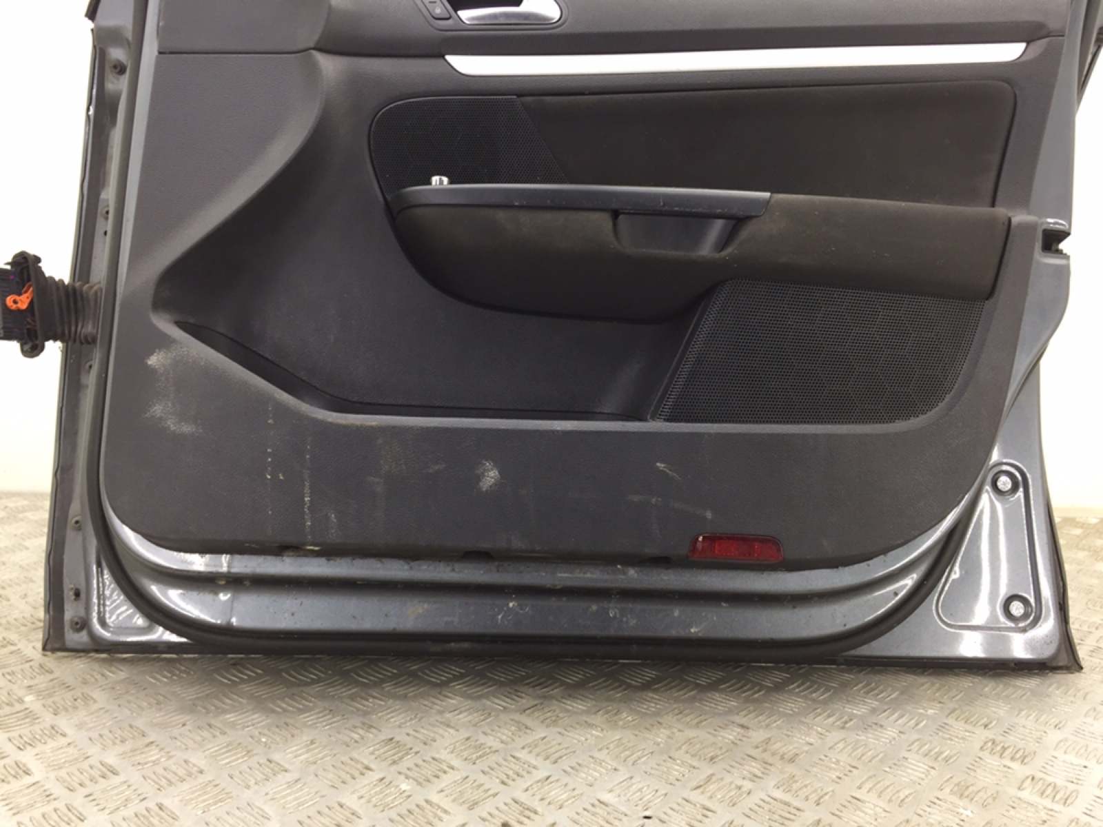 Дверь передняя правая бу для Volkswagen Golf 6 2.0 TDi, 2012 г. контрактный из Европы бу
