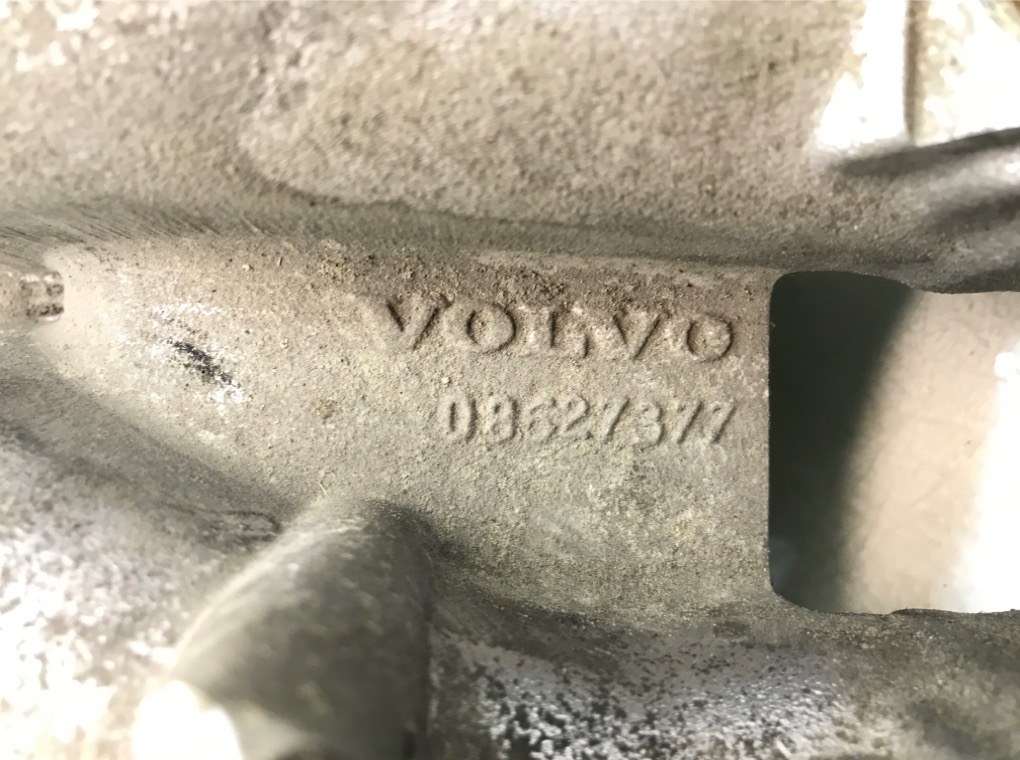 Коллектор впускной бу для Volvo V40 2.0 i, 2000 г. контрактный из Европы бу