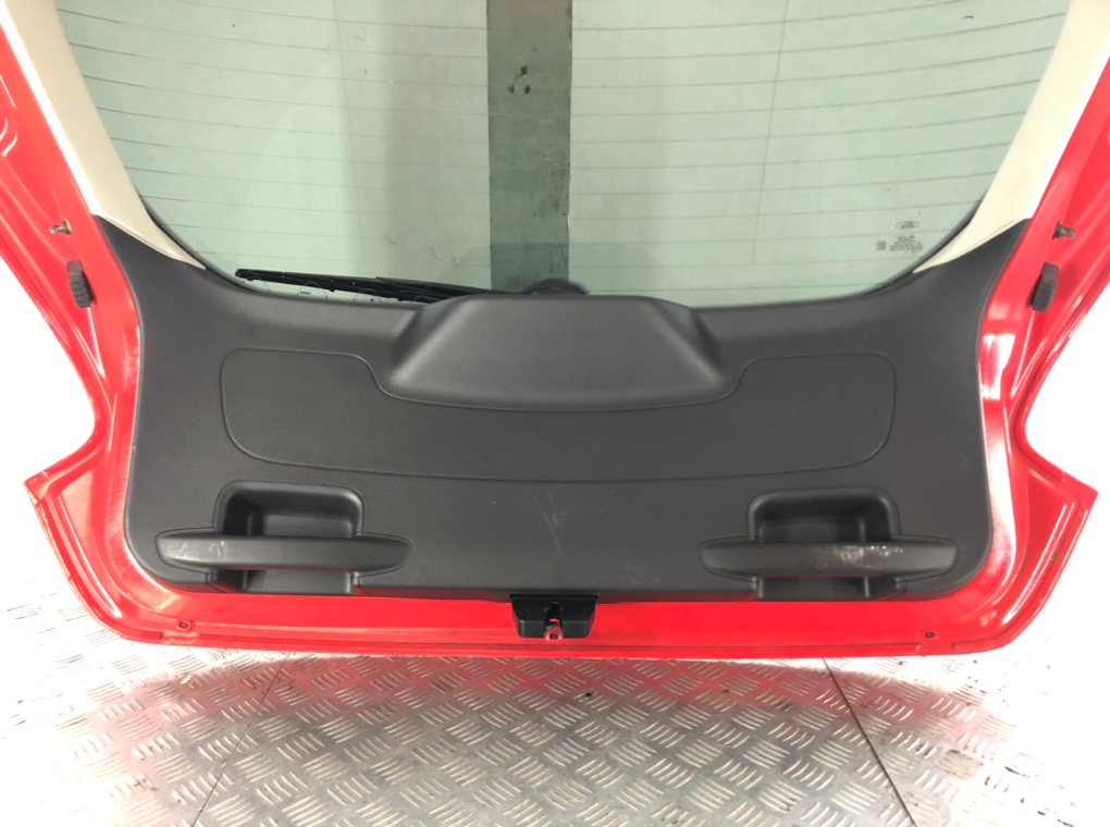 Крышка багажника (дверь 3-5) бу для Ford Focus 3 1.0 i, 2013 г. контрактный из Европы бу