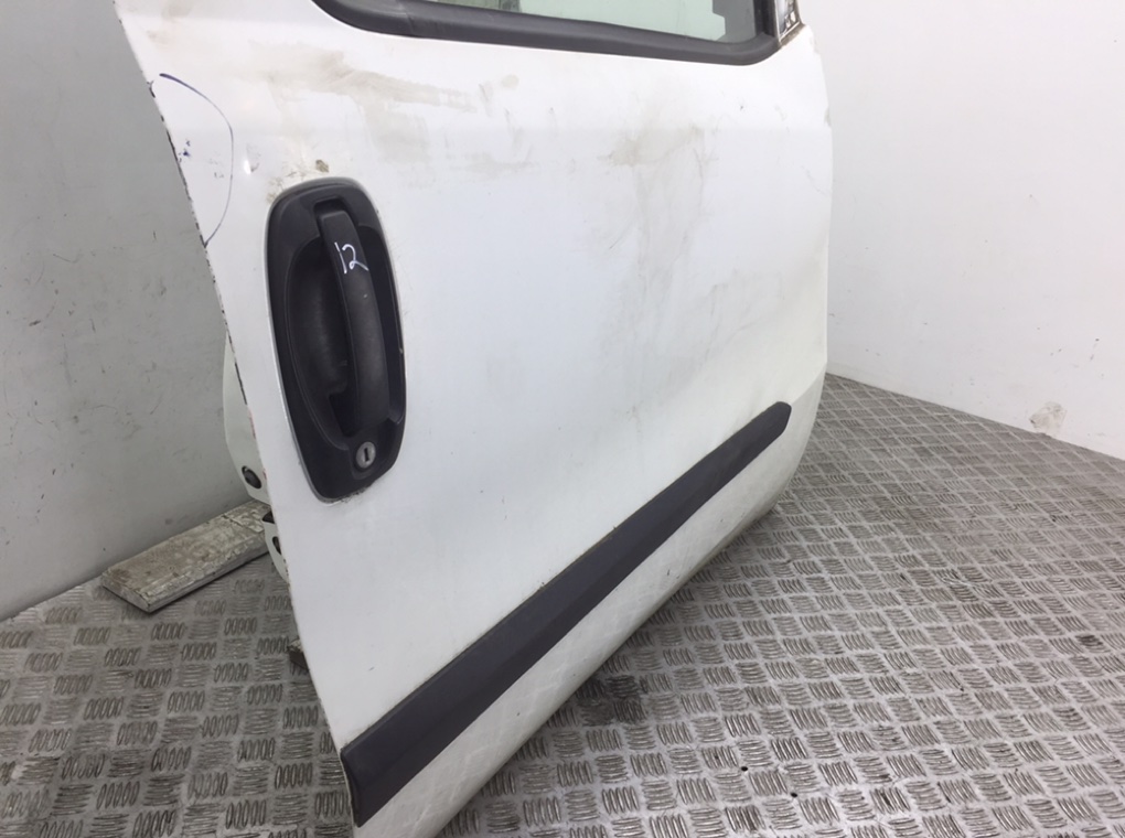 Дверь передняя правая бу для Fiat Doblo 1.3 JTD, 2011 г. контрактный из Европы бу