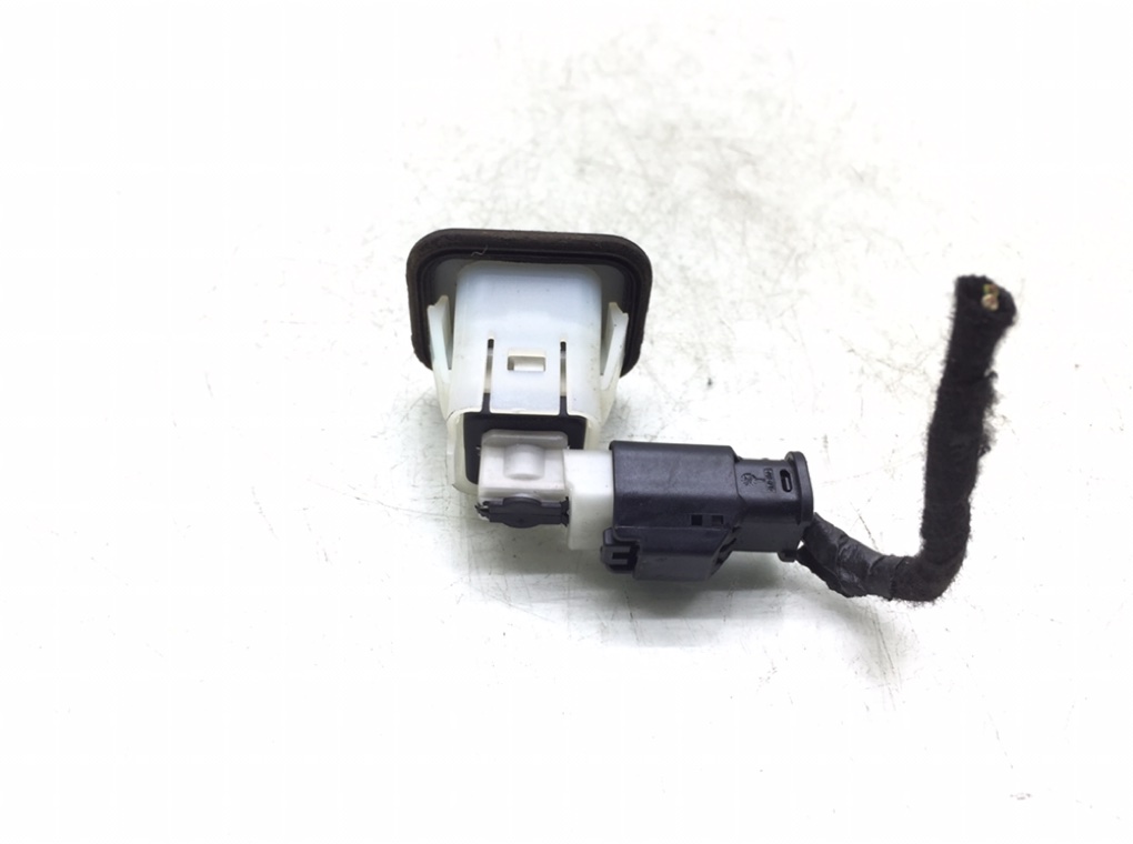 Кнопка открытия багажника бу для Citroen C4 Picasso 1.6 HDi, 2015 г. контрактный из Европы бу