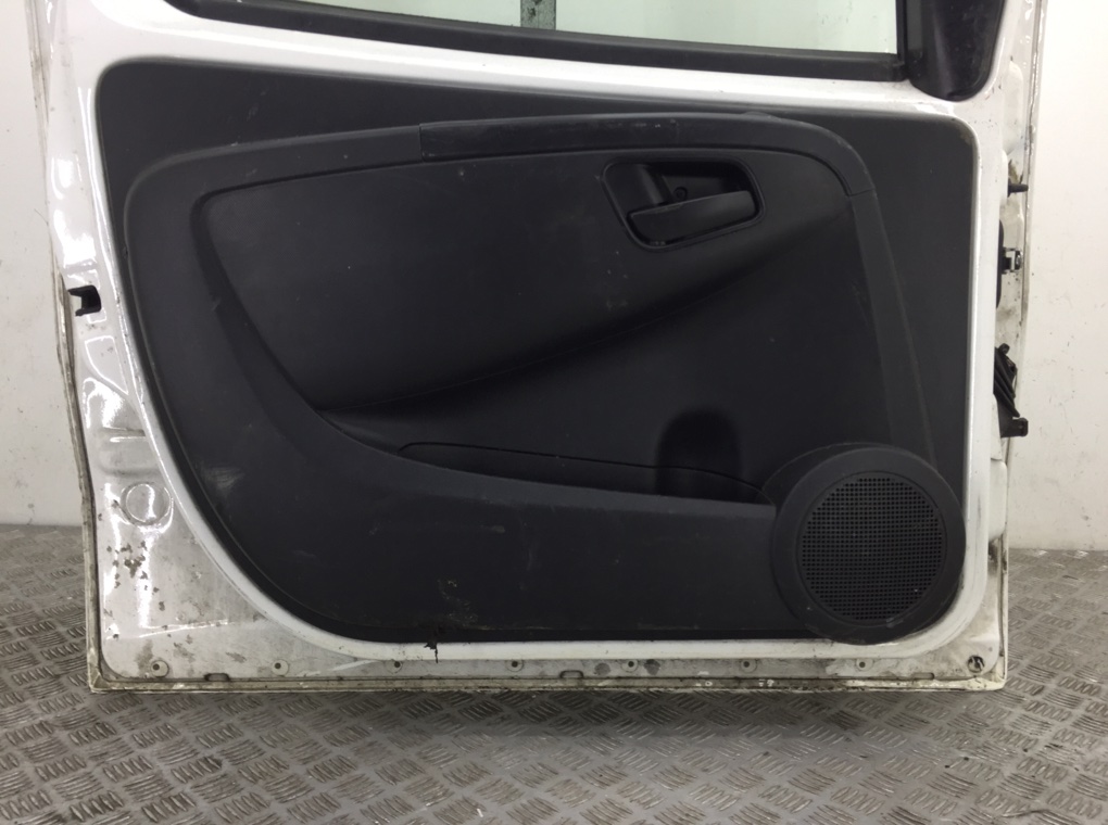Дверь передняя левая бу для Fiat Fiorino 1.3 JTD, 2013 г. контрактный из Европы бу