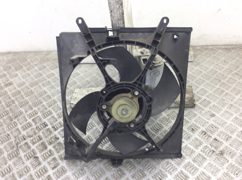 Вентилятор радиатора бу для Mitsubishi Space Star 1.6 i, 2004 г. контрактный из Европы бу