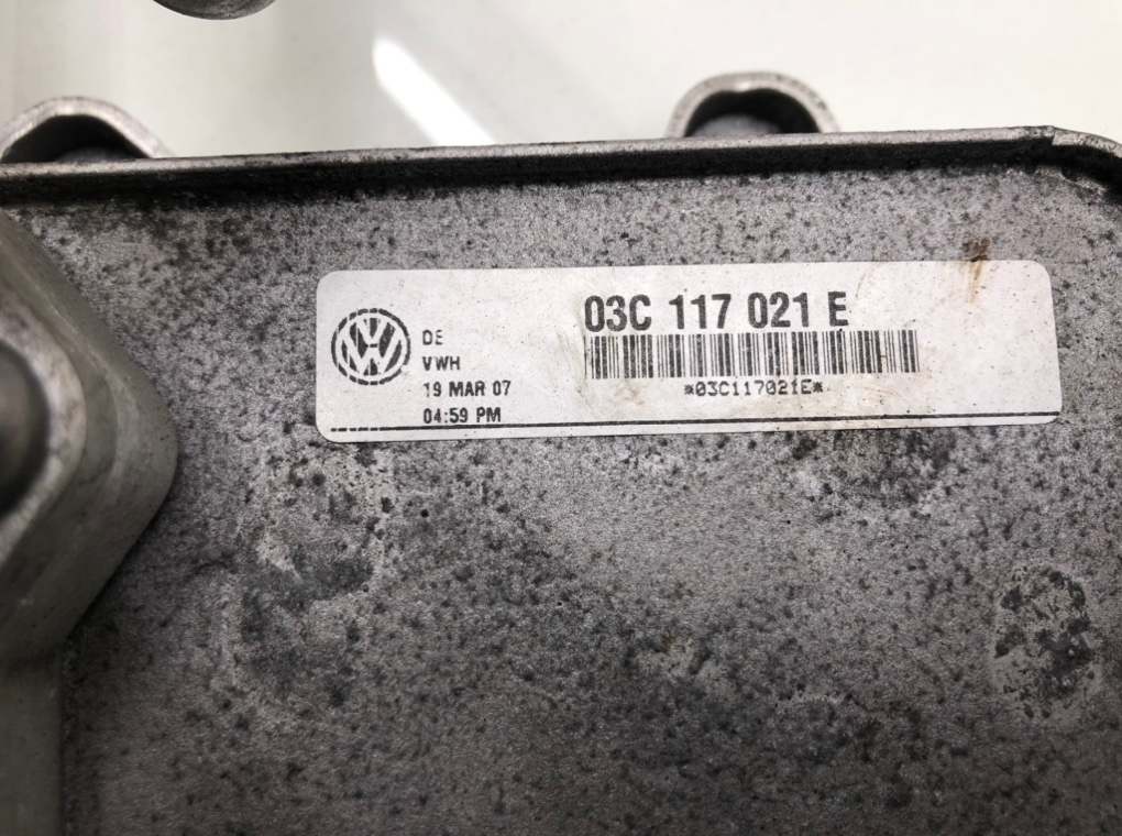 Радиатор масляный бу для Volkswagen Golf 5 1.6 FSI, 2007 г. контрактный из Европы бу