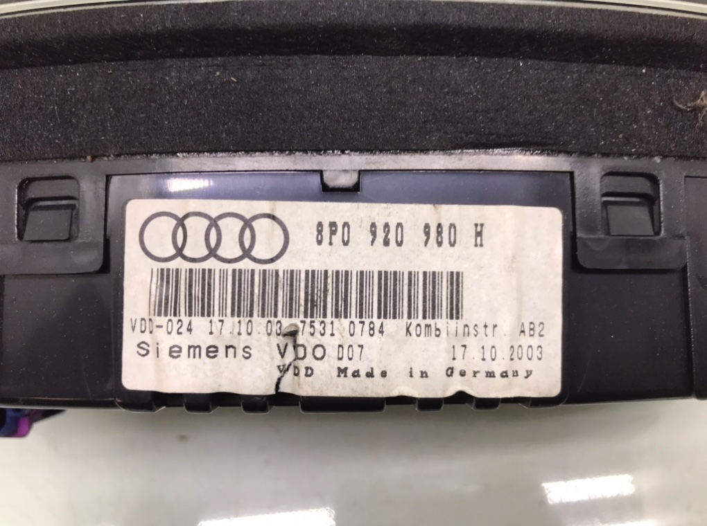 Щиток приборов (приборная панель) бу для Audi A3 8P 2.0 TDi, 2004 г. контрактный из Европы бу