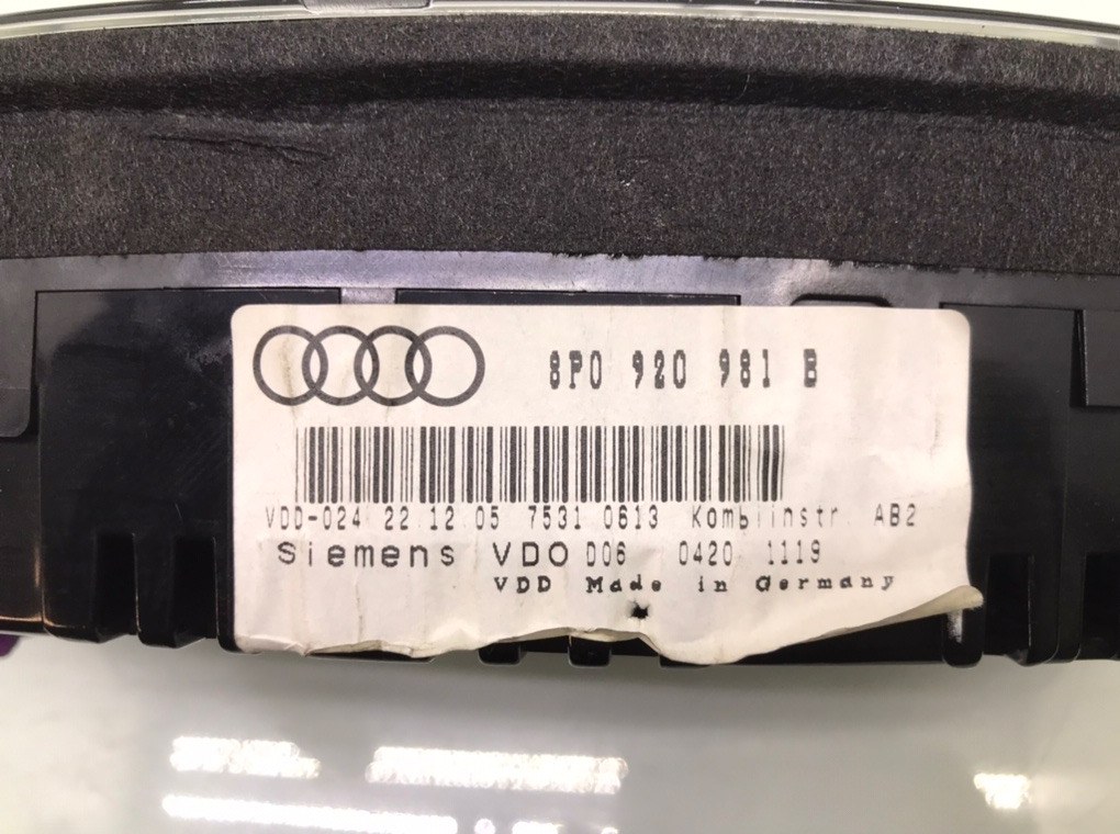 Щиток приборов (приборная панель) бу для Audi A3 8P 1.9 TDi, 2006 г. контрактный из Европы бу