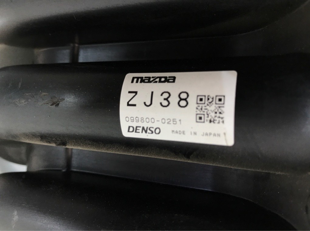 Коллектор впускной бу для Mazda 2 1.3 i, 2009 г. контрактный из Европы бу