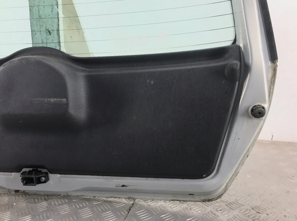 Крышка багажника (дверь 3-5) бу для Renault Clio 1.2 i, 2004 г. контрактный из Европы бу