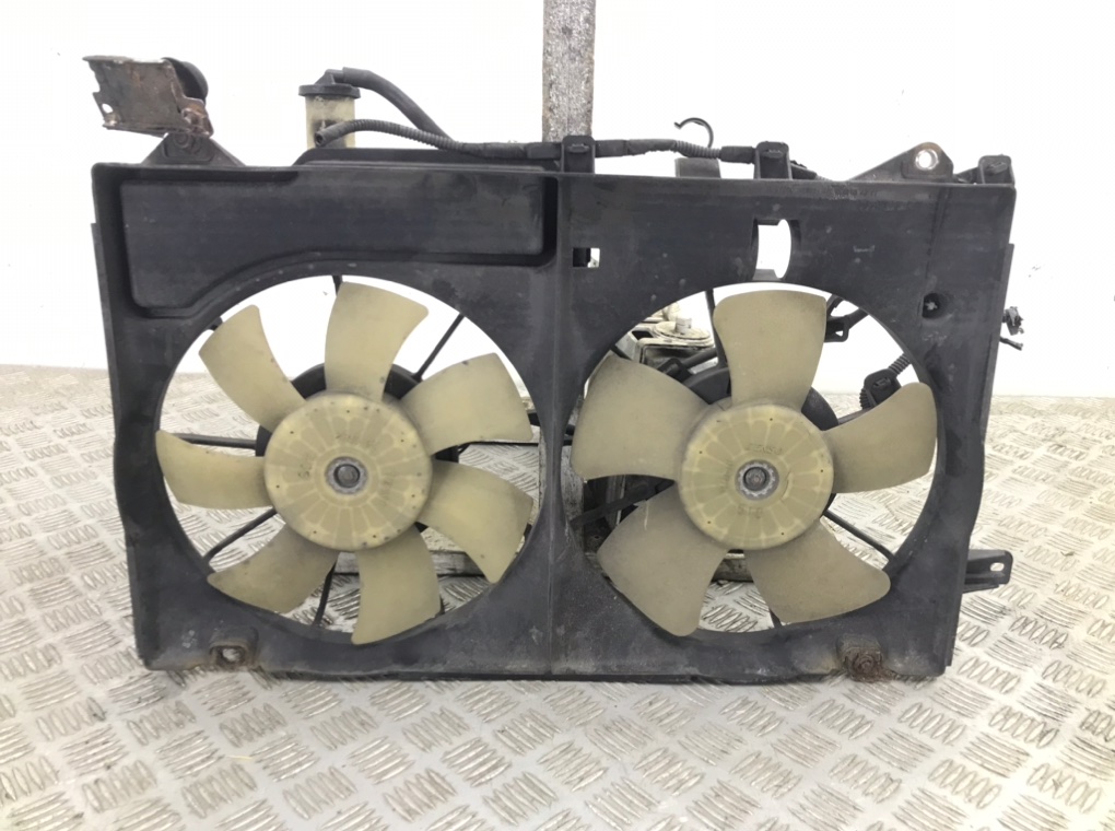 Вентилятор радиатора основного - Toyota Prius (2003-2009)