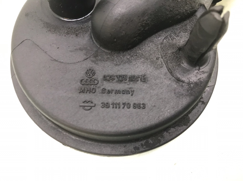 Клапан вентиляции картерных газов - Skoda Octavia A4 Tour (1996-2010)