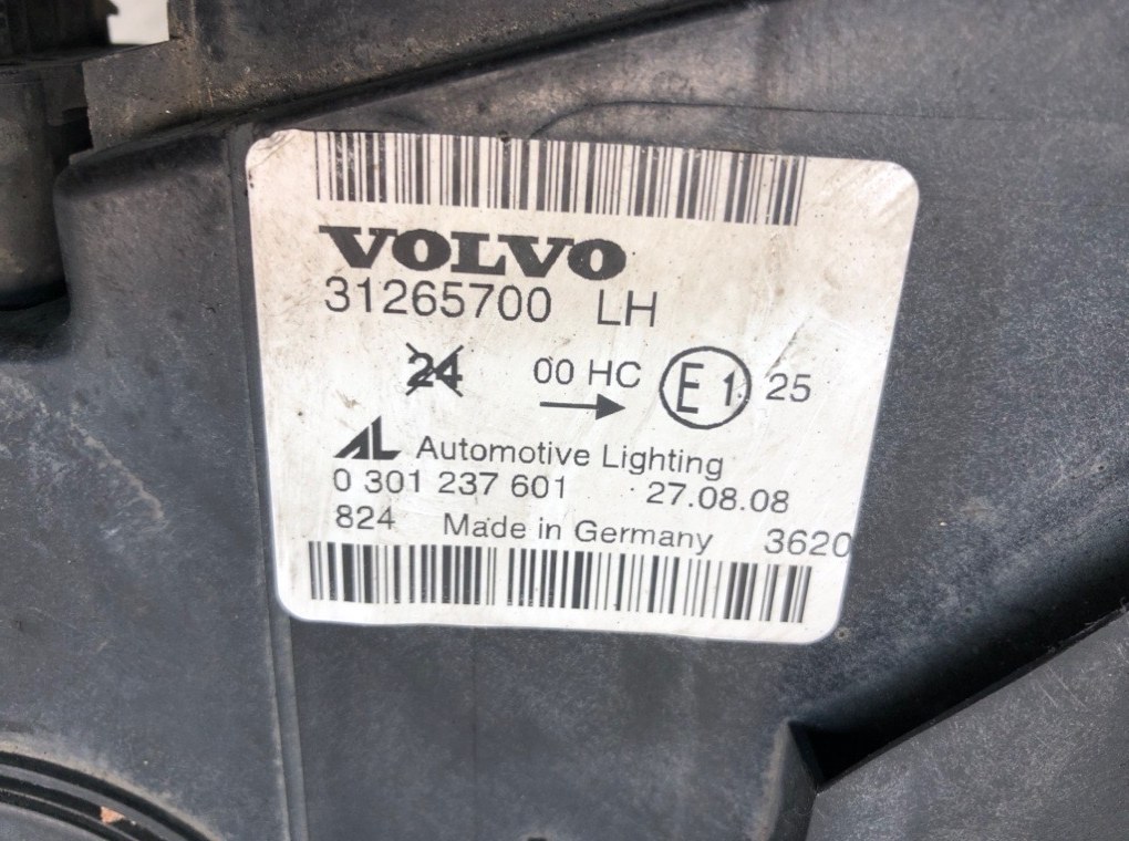 Фара - Volvo V50 (2004-2012)