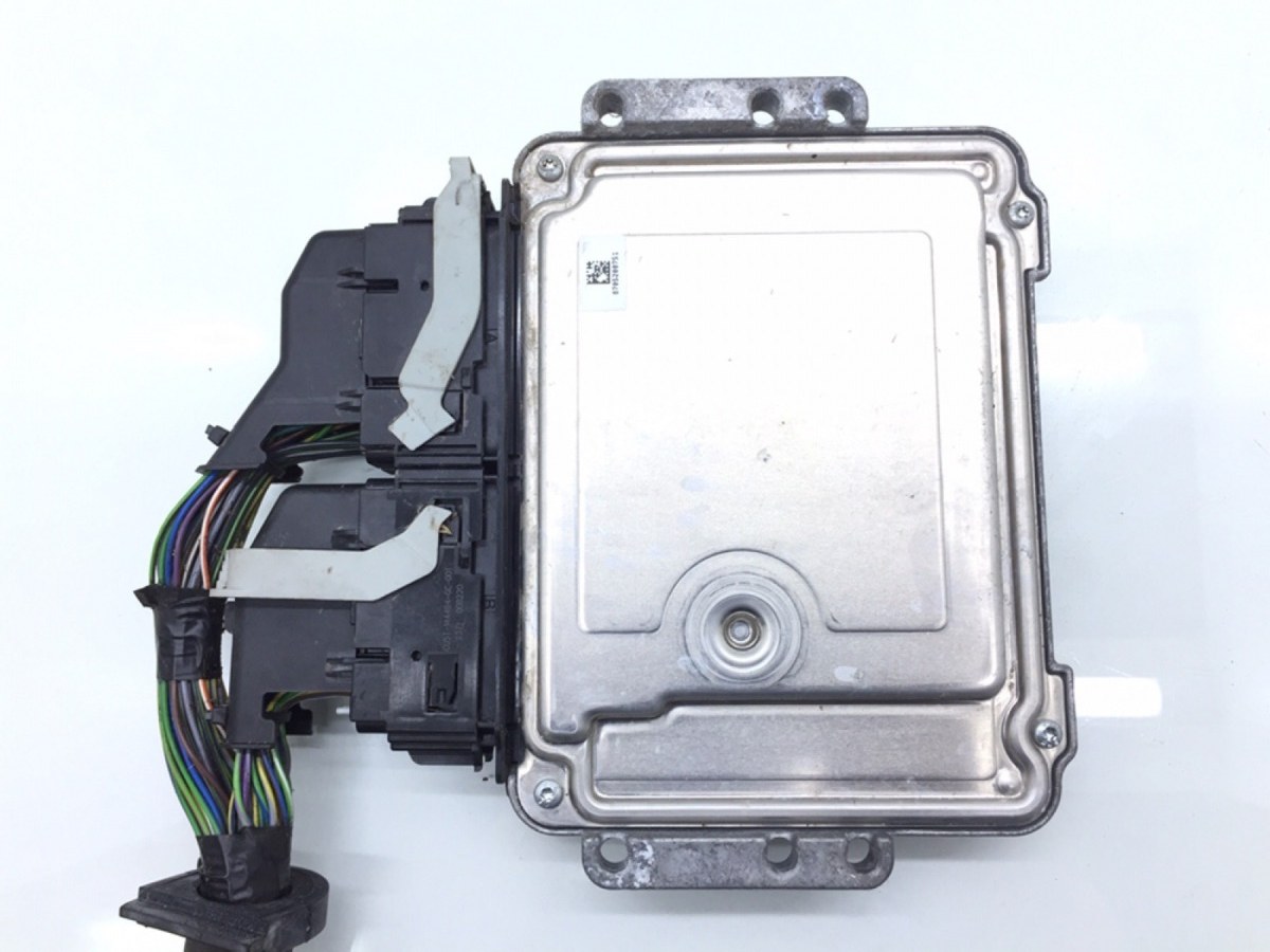 Блок управления двигателем бу для Ford Focus 3 1.0 i, 2013 г. Блок управления двигателем бу для Ford Focus 3 1.0 i, 2013 г.