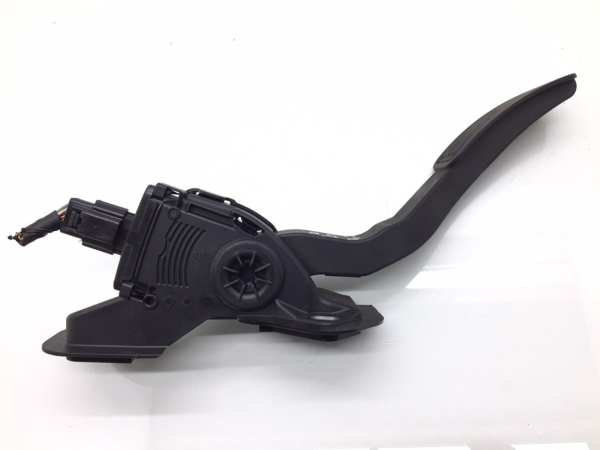 Педаль газа бу для Mazda 6 2.2 TD, 2009 г.