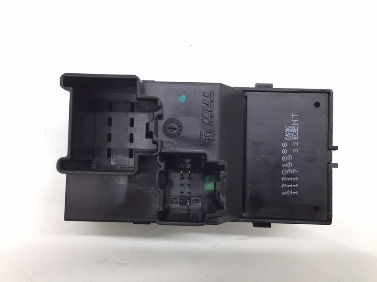 Кнопка стеклоподъемника бу для Opel Meriva  1.4 Ti,  2011 г.