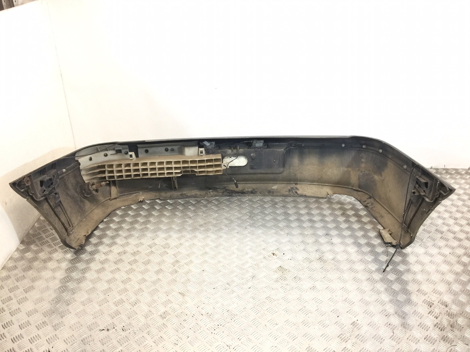 Бампер задний бу для Renault Safrane  2.5 i,  2000 г.