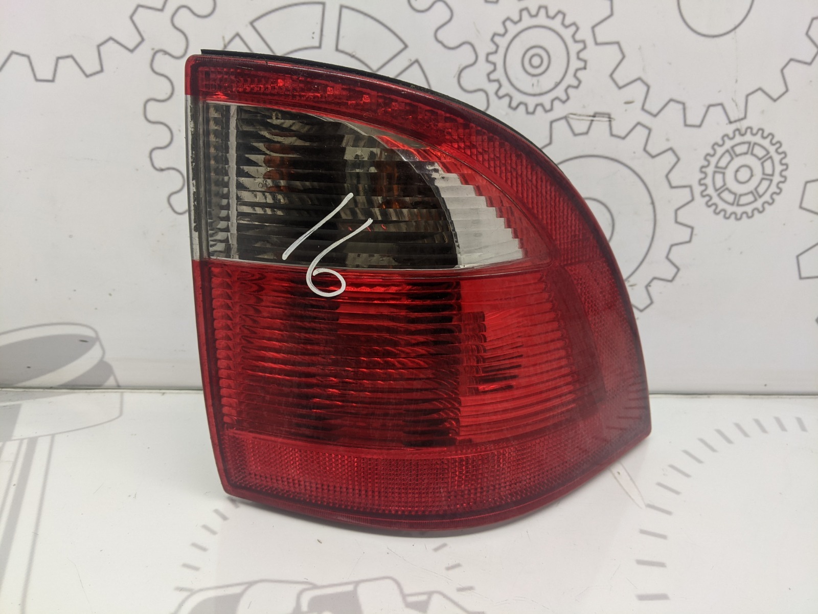 Фонарь задний правый бу для Saab 9-5 2.2 TiD, 2005 г.