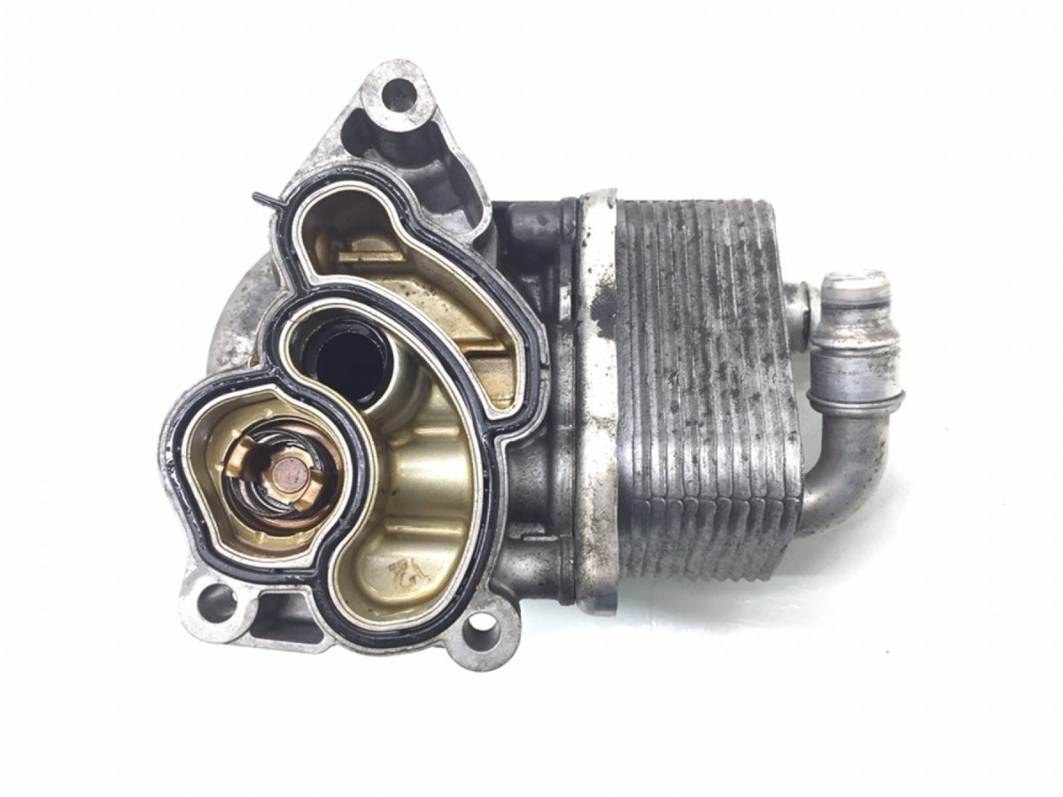 Корпус масляного фильтра бу для BMW 3 E90/E91/E92/E93 2.0 i,  2005 г.