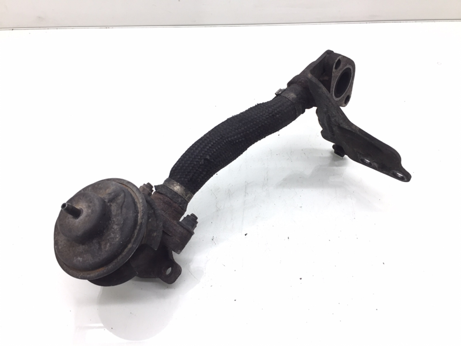 Клапан EGR бу для Kia Carnival 2.9 CRDi, 2004 г. Клапан EGR бу для Kia Carnival 2.9 CRDi, 2004 г.