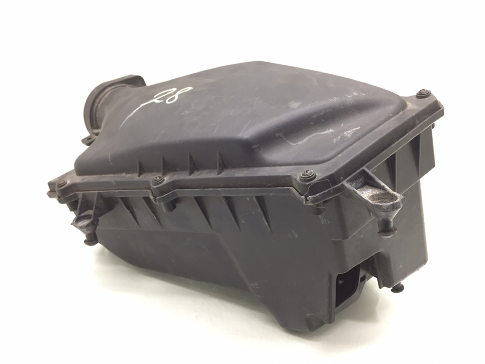 Корпус воздушного фильтра бу для Volvo V50 2.4 D5, 2007 г. Корпус воздушного фильтра бу для Volvo V50 2.4 D5, 2007 г.