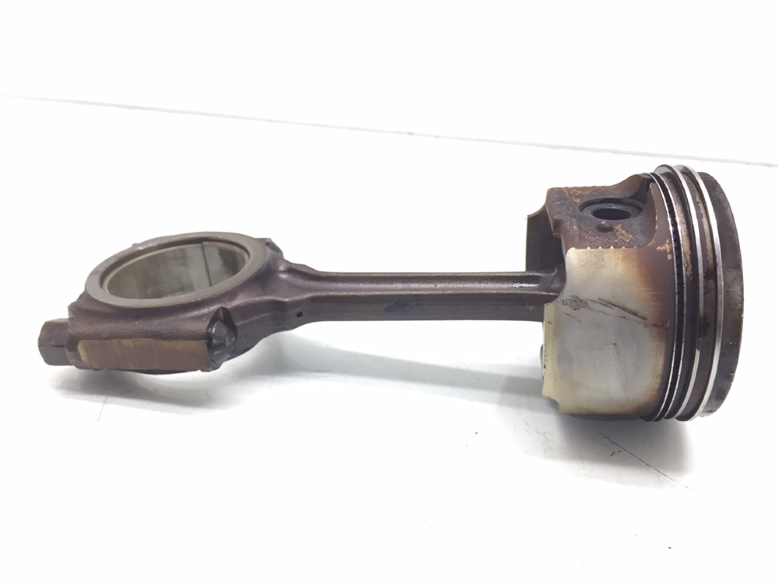 Поршень бу для Citroen C3  1.4 i,  2012 г.