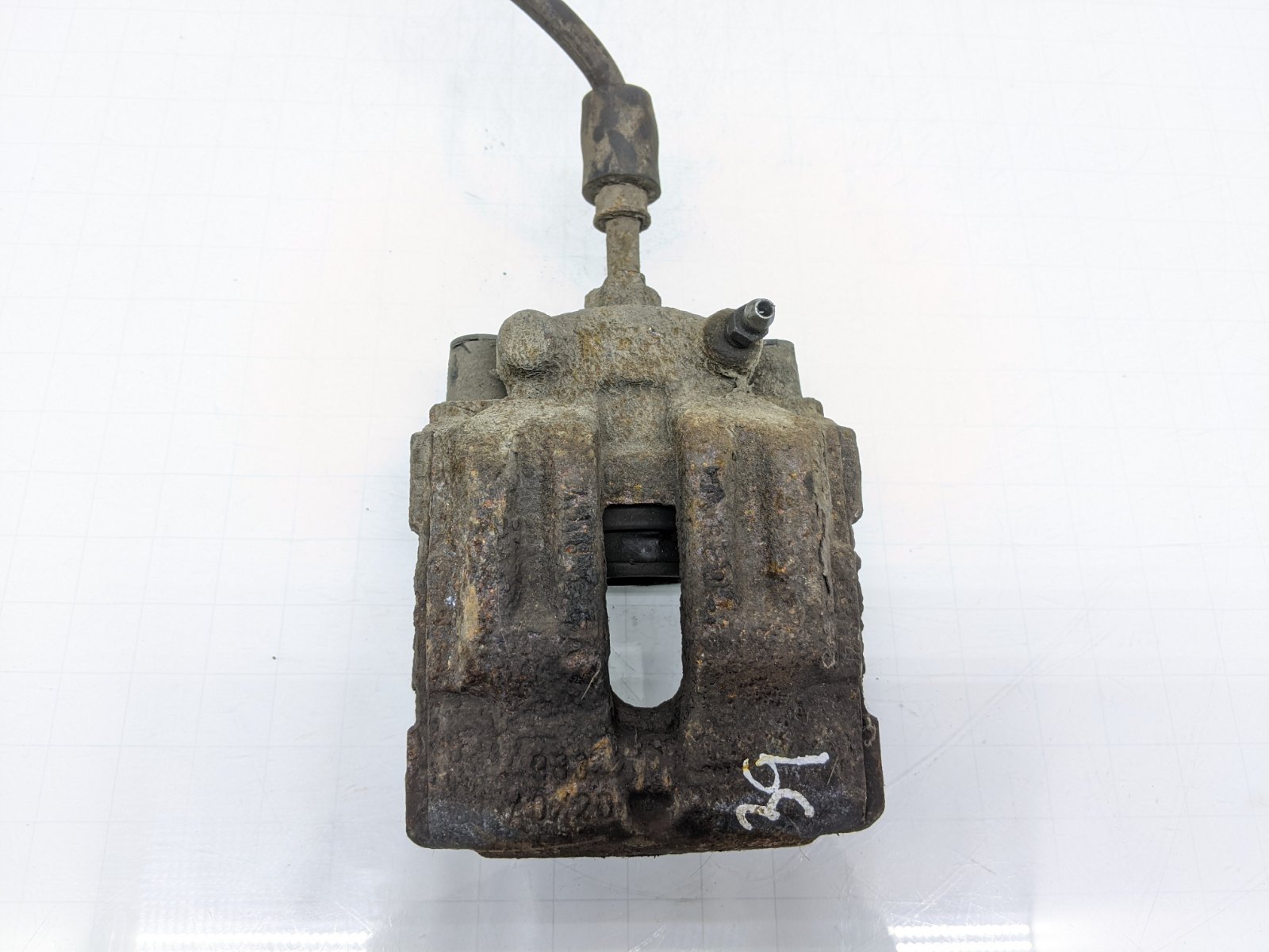 Суппорт задний левый бу для BMW 1 E87/E81/E82/E88 2.0 TD, 2008 г.