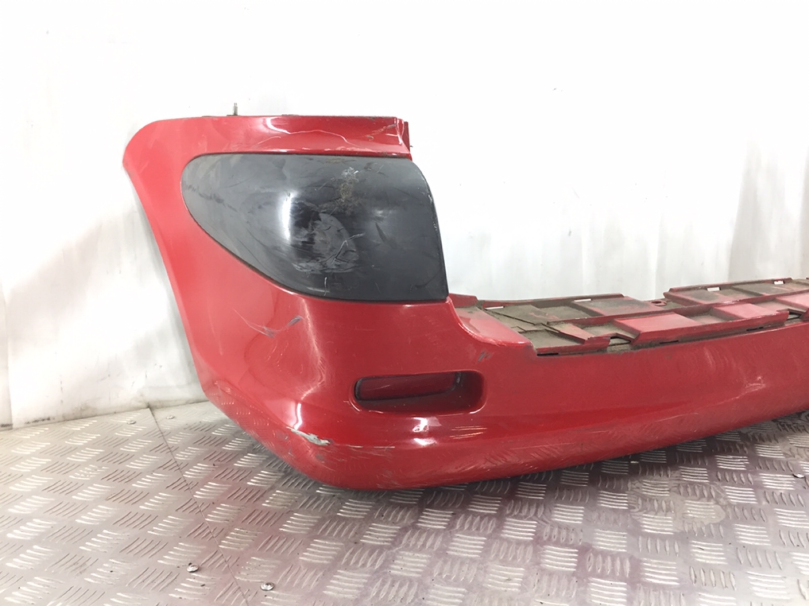 Бампер задний бу для Peugeot 206 2.0 HDi, 2003 г. Бампер задний бу для Peugeot 206 2.0 HDi, 2003 г.