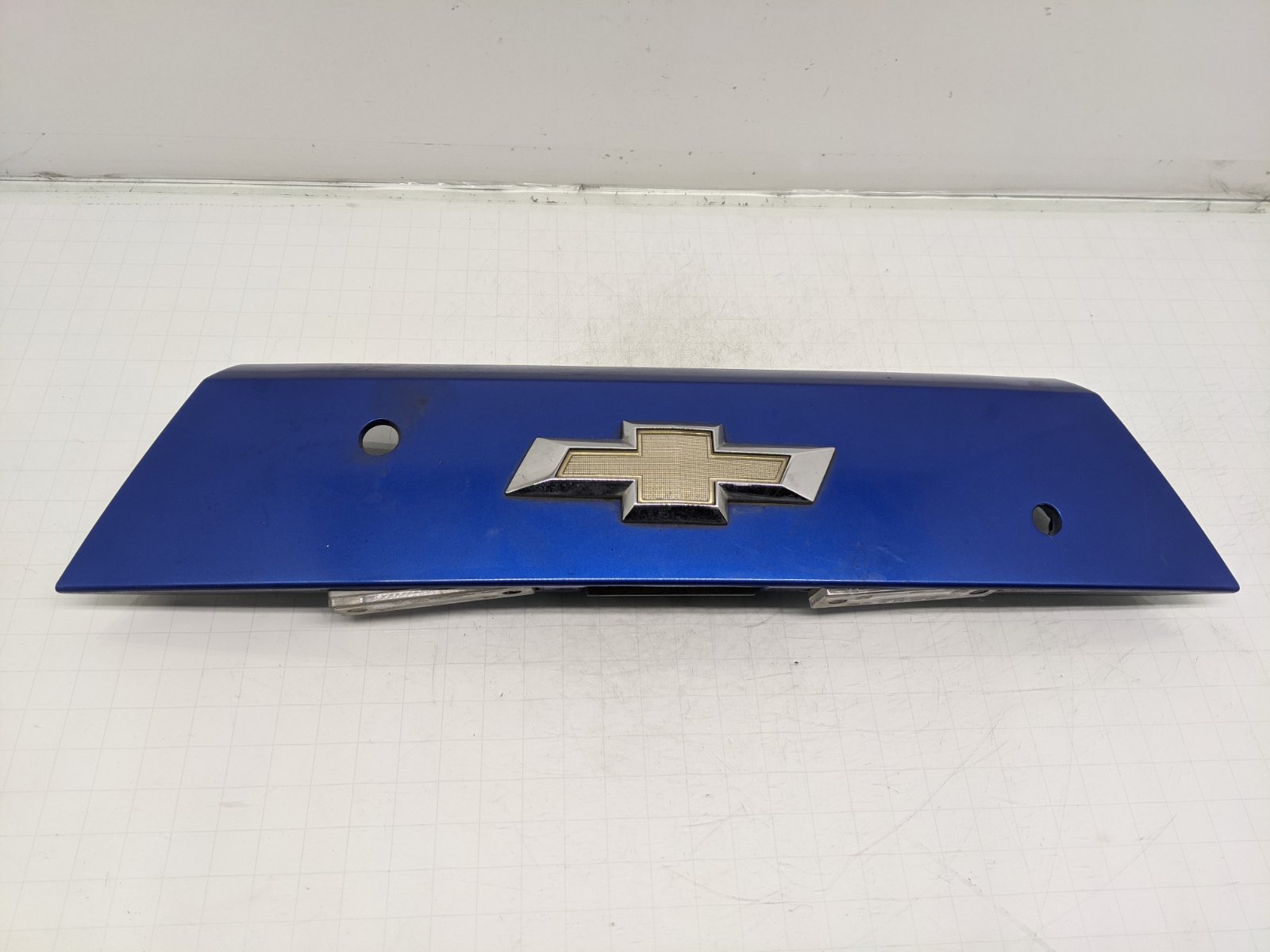 Накладка подсветки номера бу для Chevrolet Spark 1.0 i, 2011 г.