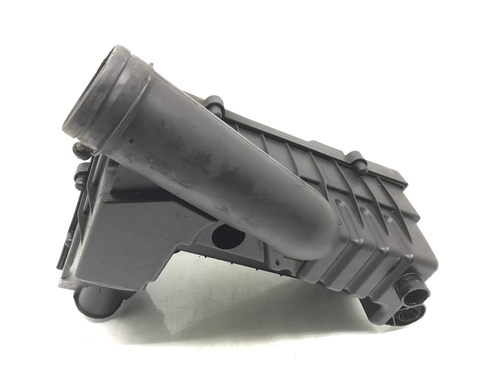 Корпус воздушного фильтра бу для Seat Leon 1.9 TDi, 2009 г. Корпус воздушного фильтра бу для Seat Leon 1.9 TDi, 2009 г.