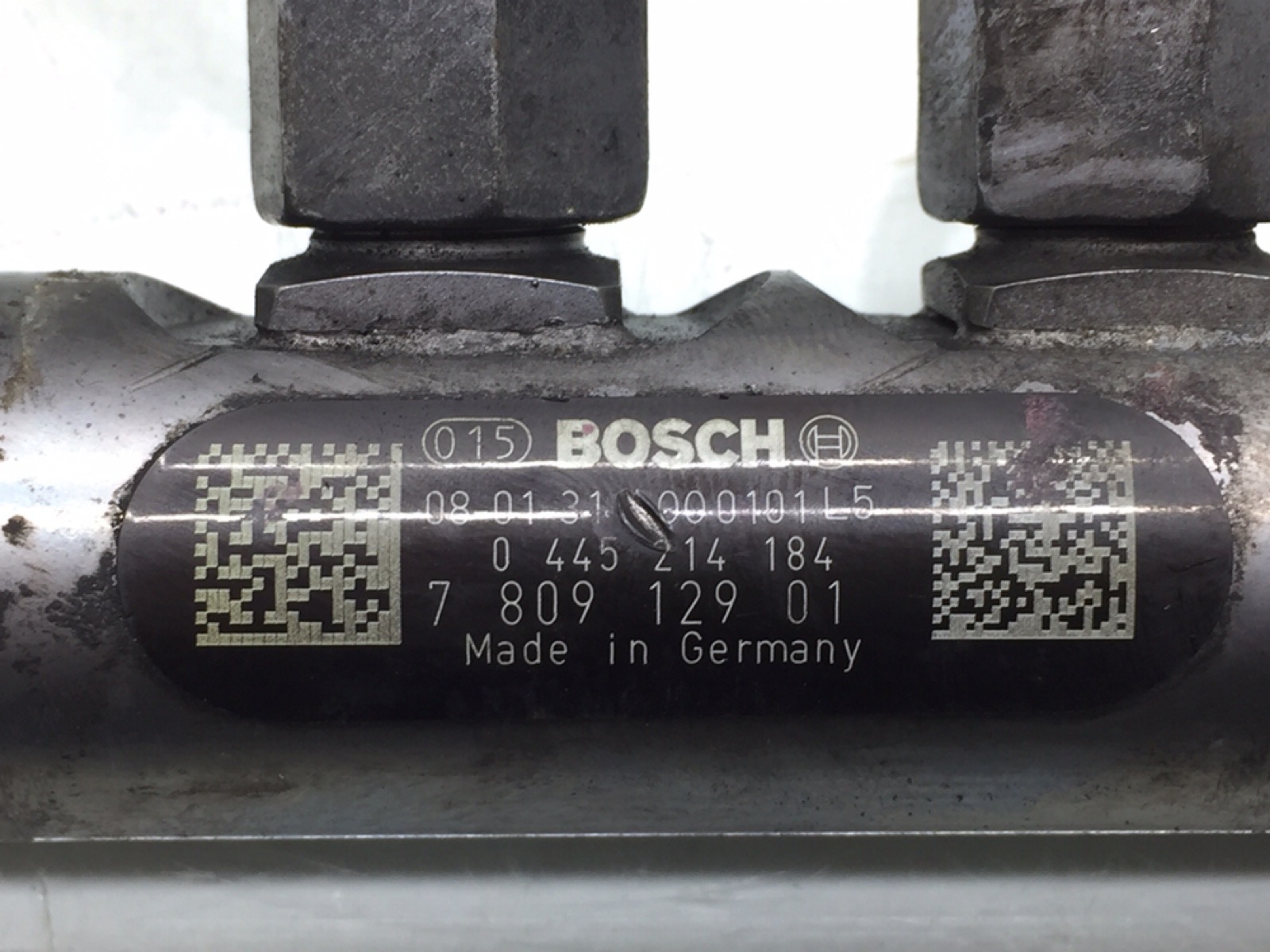 Топливная рампа бу для BMW 5 E60/E61 2.0 TD,  2008 г.