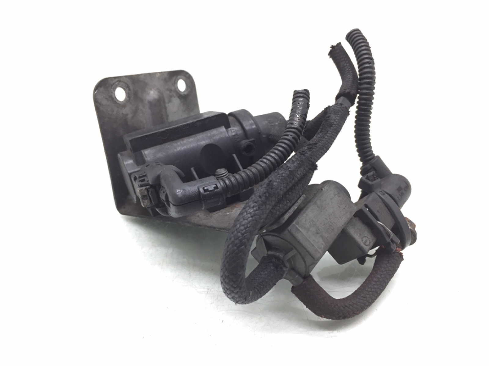 Клапан электромагнитный бу для BMW 5 E60/E61 2.0 TD, 2008 г.