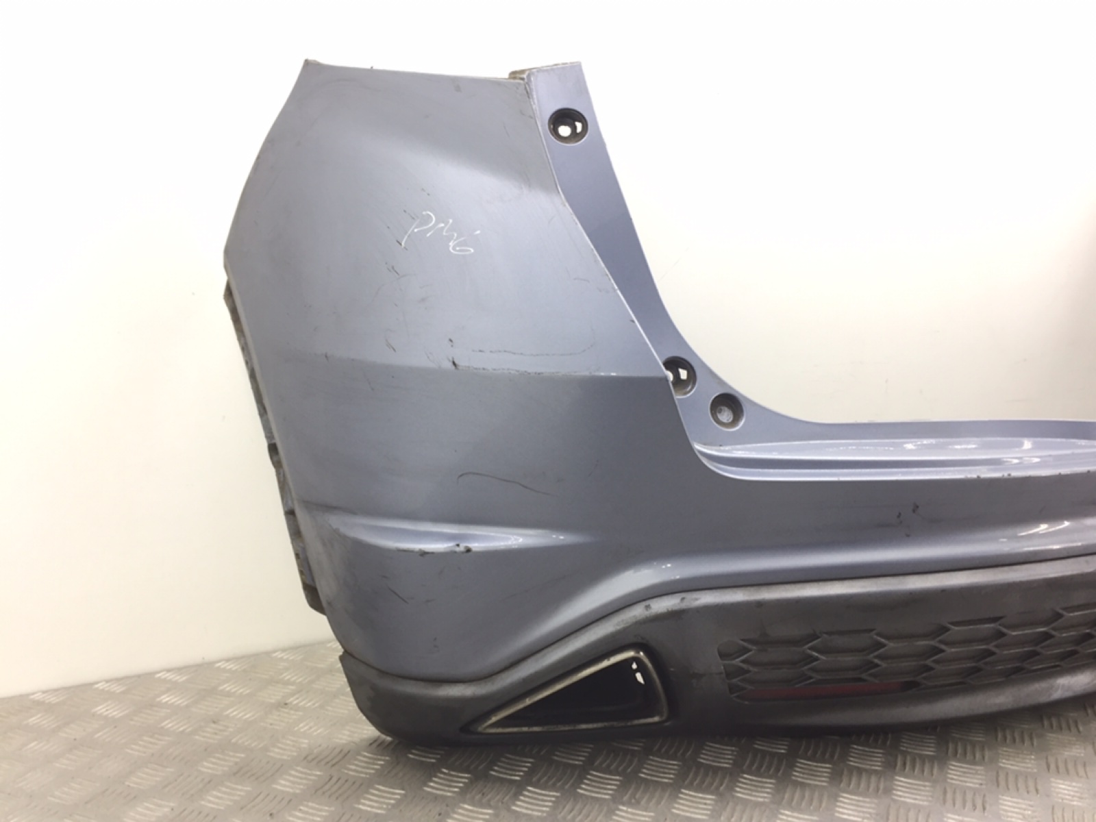 Бампер задний бу для Honda Civic 8 2.2 CTDi, 2006 г. Бампер задний бу для Honda Civic 8 2.2 CTDi, 2006 г.