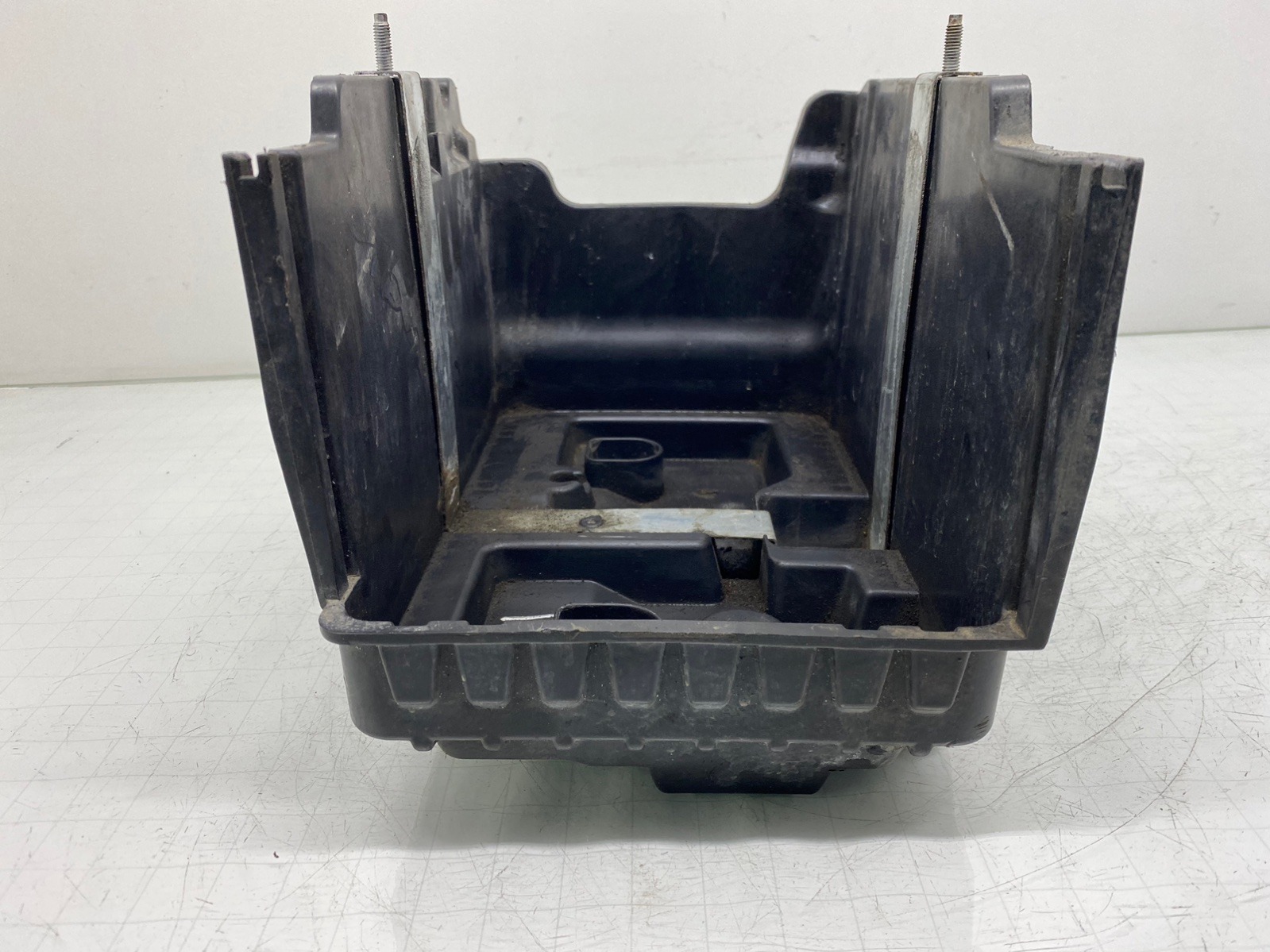 Полка аккумулятора бу для Ford Fiesta  1.0 i,  2014 г.