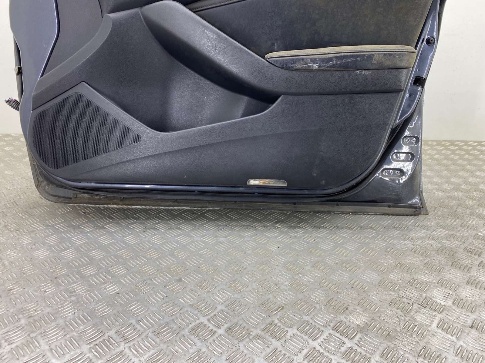 Дверь передняя правая бу для Nissan Altima  3.5 i,  2007 г.