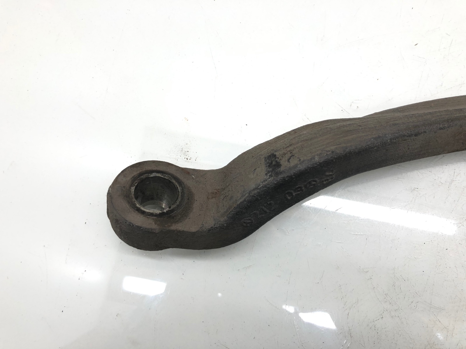 Рычаг передний левый бу для Mercedes E W212 2.2 CDi,  2013 г.