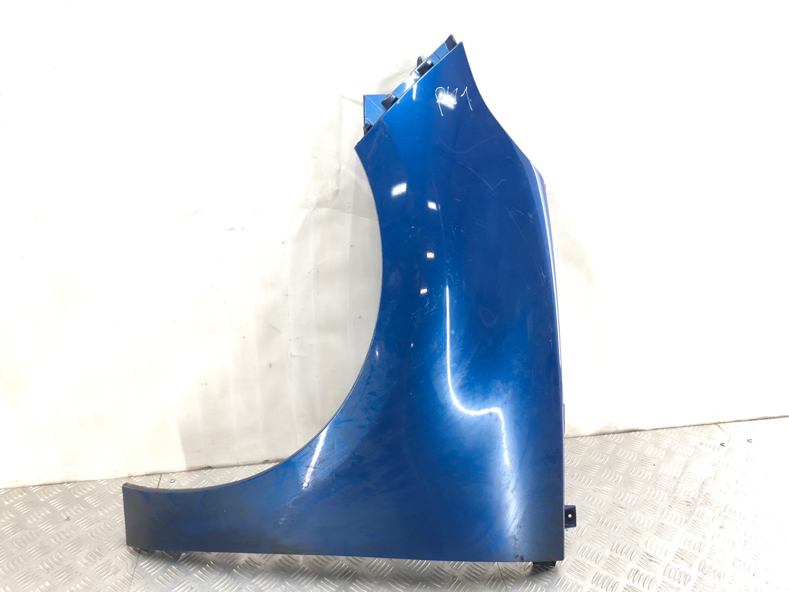 Крыло переднее левое бу для Renault Grand Scenic 1.5 DCi, 2011 г.