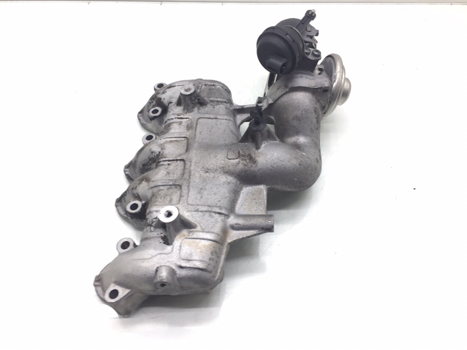 Коллектор впускной бу для Volkswagen Passat B5 1.9 TDi,  2005 г.