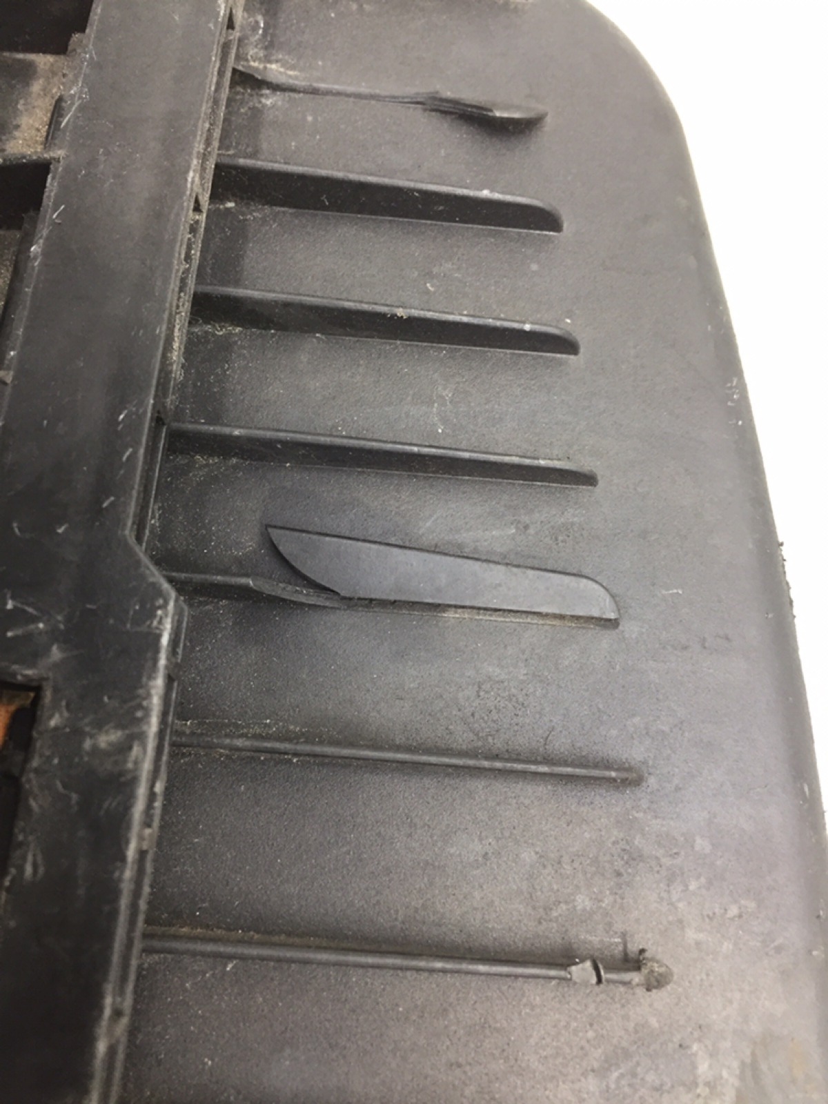 Корпус воздушного фильтра бу для Volvo XC90  2.4 D5,  2003 г.