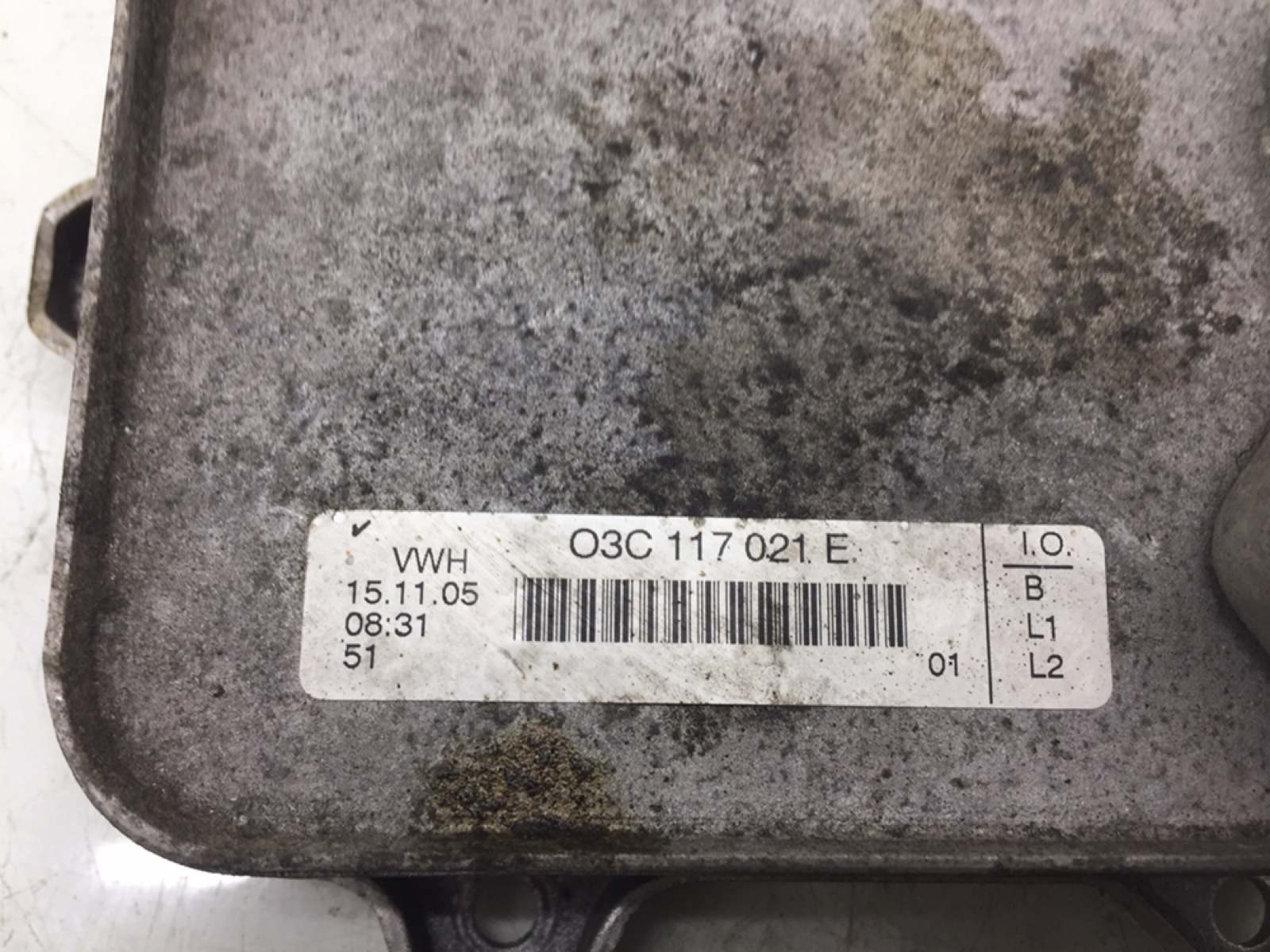 Радиатор масляный бу для Volkswagen Golf 5 1.6 FSI,  2005 г.