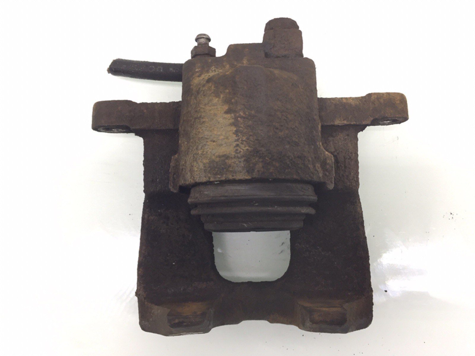 Суппорт задний левый бу для Jeep Cherokee KK 2.8 CRD, 2008 г. Суппорт задний левый бу для Jeep Cherokee KK 2.8 CRD, 2008 г.