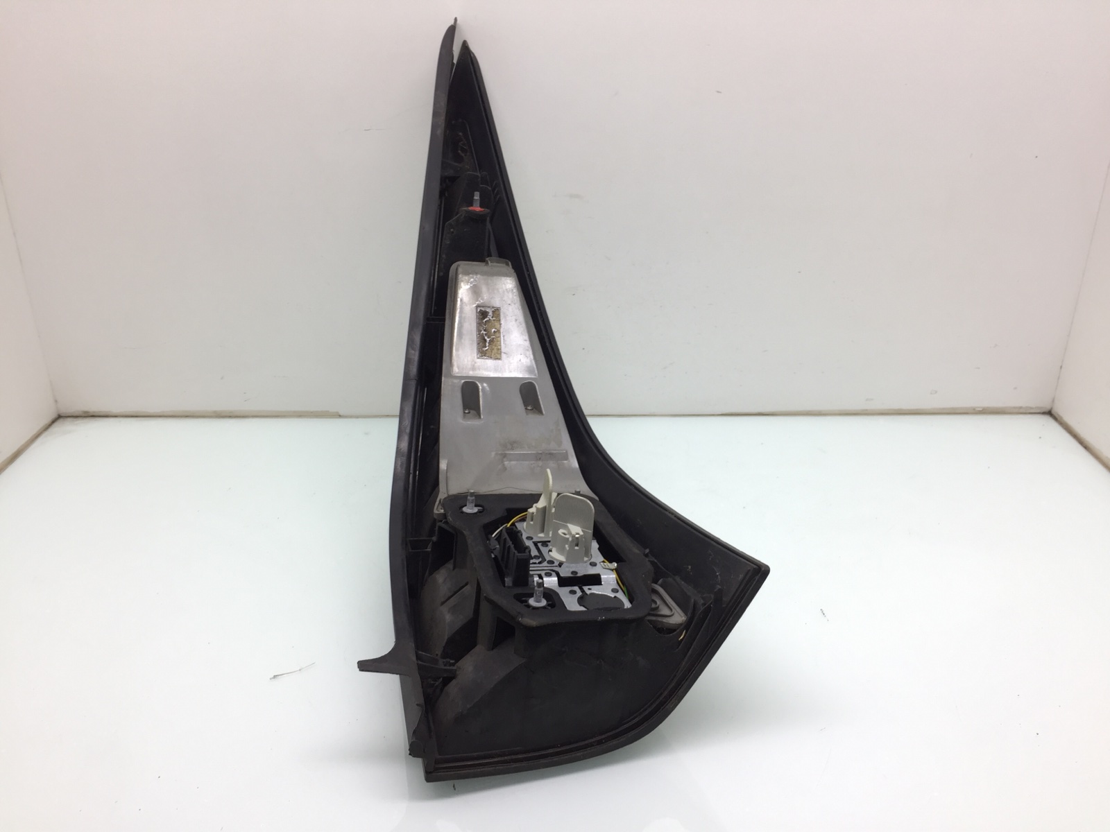 Фонарь задний левый бу для Saab 9-3  1.9 TiD,  2006 г.